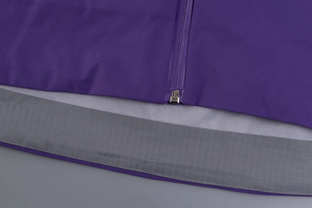 【 】 Hot Sale Arc'teryx Beta LT 26844 Gore-tex ， ， Factory ， ！ bluesign@ N 13LGORE-TEX ， Wear-Resistant， 、 Breathable， ， 20000 Breathable 10000 E 3D ， 3D ， ， ， Authentic YKK ， ， ， ， ， Factory ， ， ， ， 。 ， ， ，Lightweight ， Series ， Quality ！
